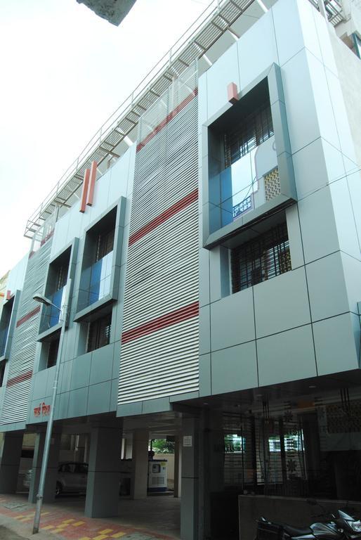 Sai Niwas Hotel Shirdi Exterior foto